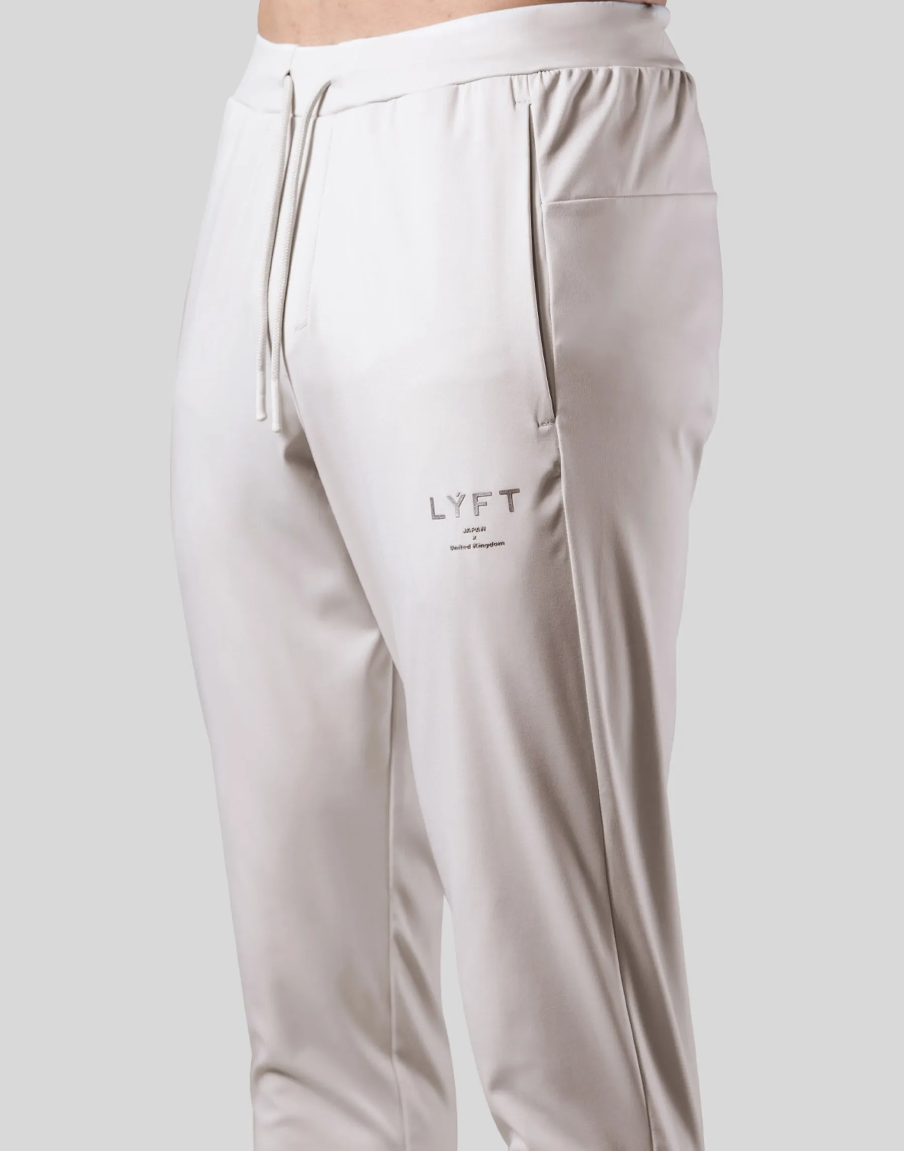 2Way Stretch Tapered Pants - Ivory