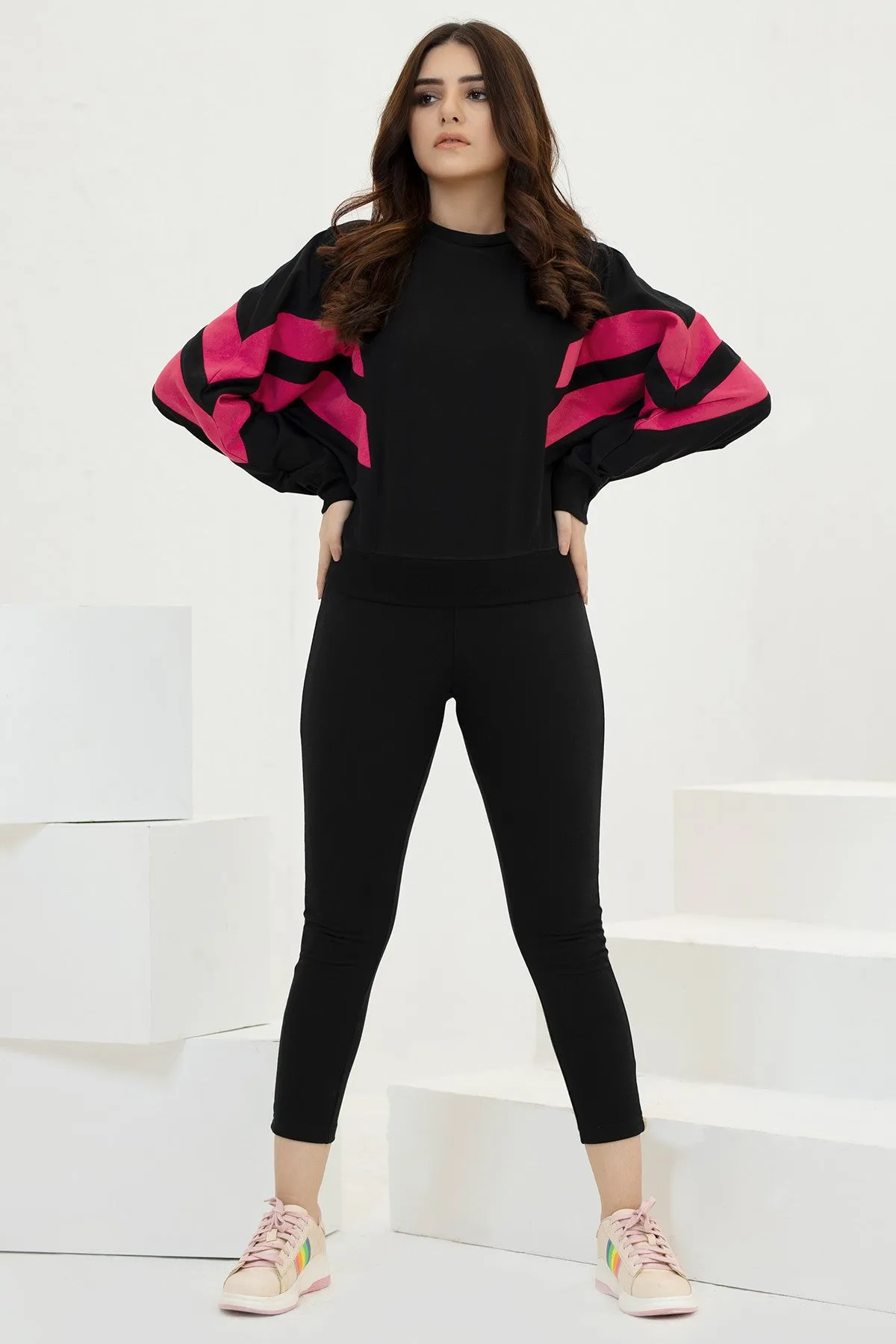 Black Wrap Sweatshirt - W21 - WSW0008