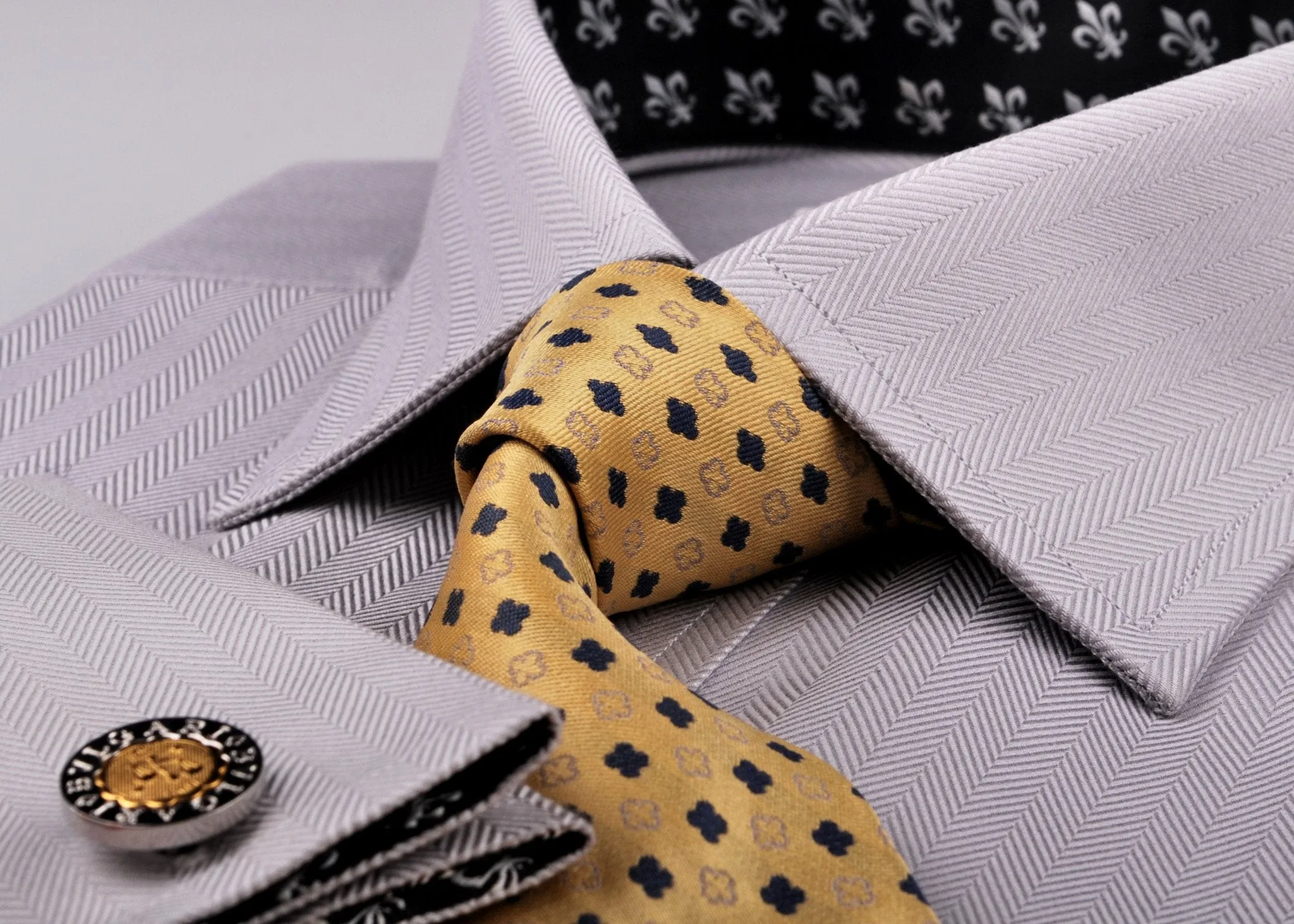 Grey Herringbone Formal Business Dress Shirt with Black and White Fleur-De-Lis Inner-Lining