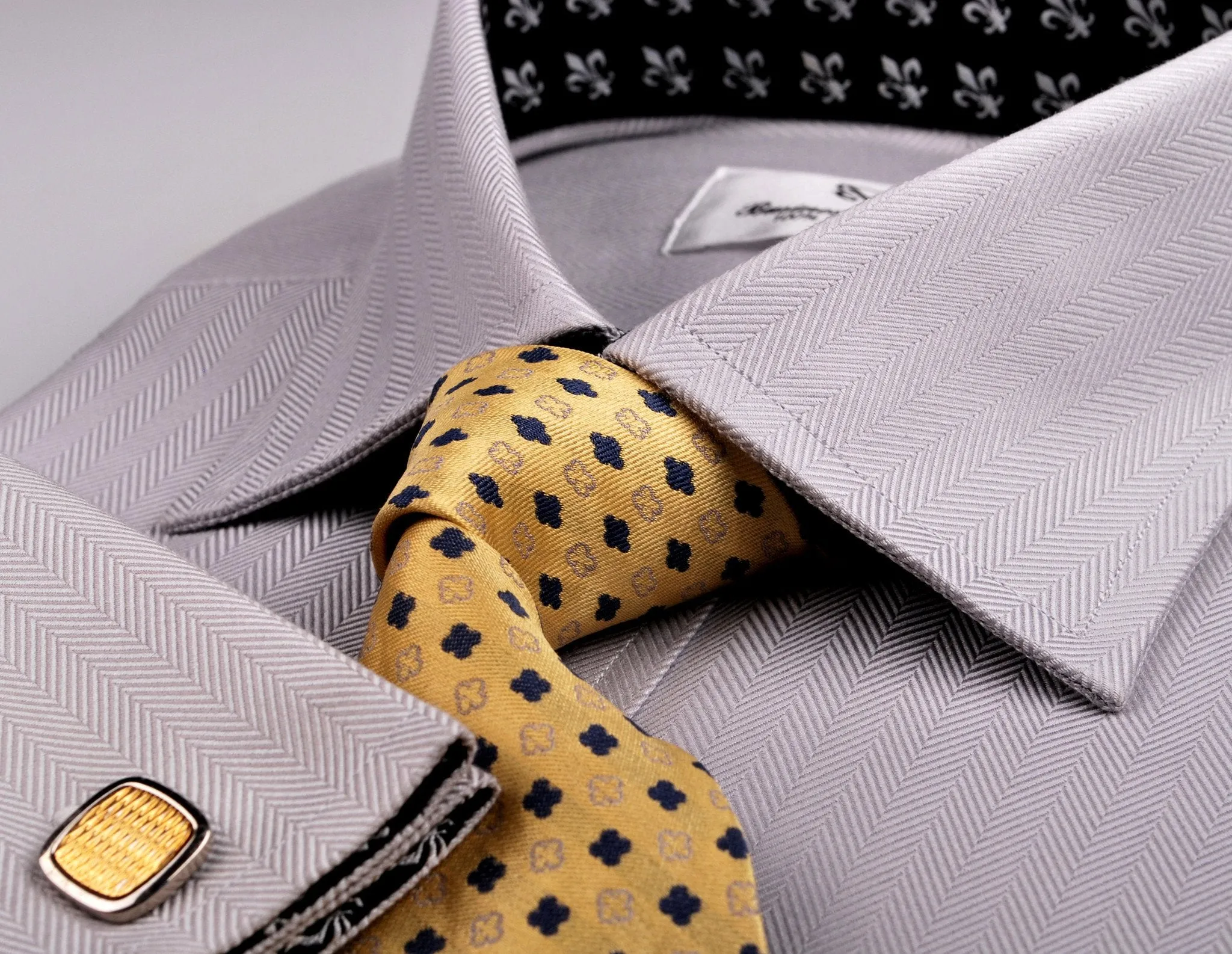 Grey Herringbone Formal Business Dress Shirt with Black and White Fleur-De-Lis Inner-Lining